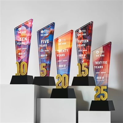 Peak Trophy Cu Număr